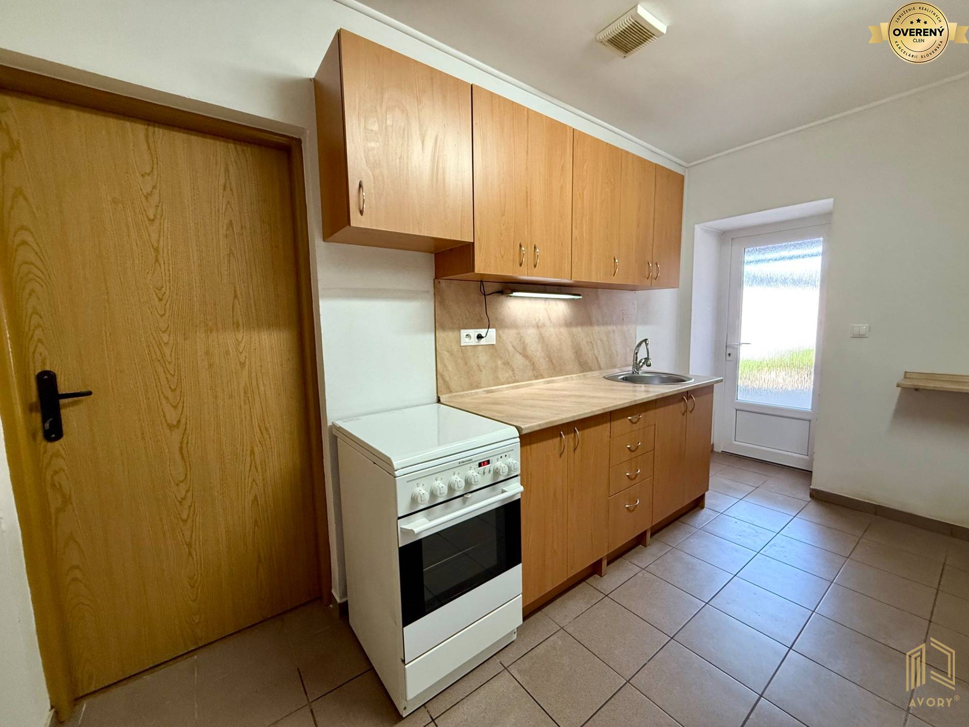 kuchyňa vo vinárni