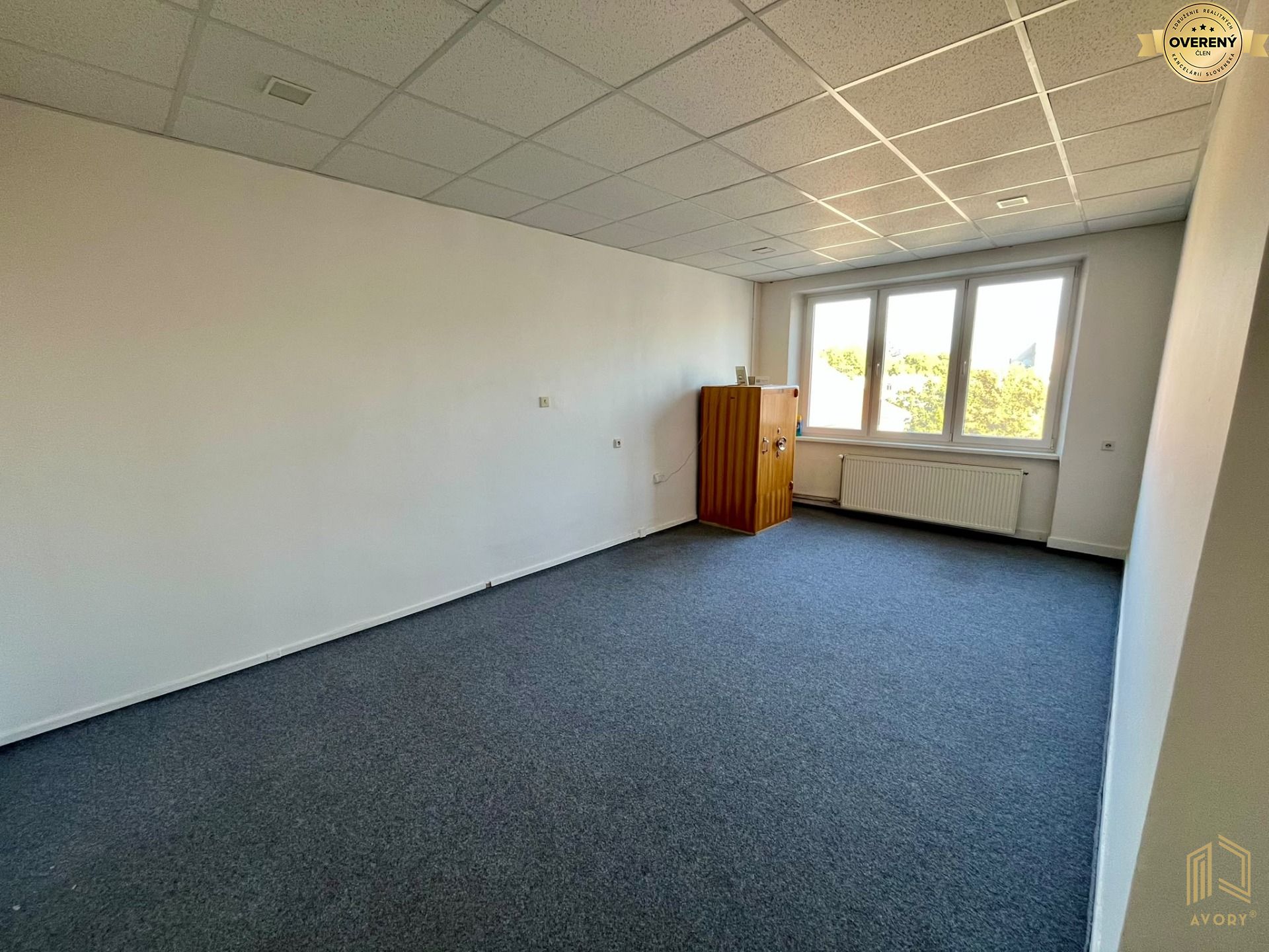 2.kancelária 20 m2