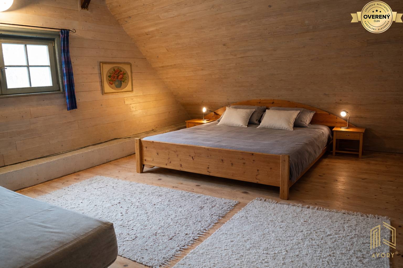 spálňa na poschodí